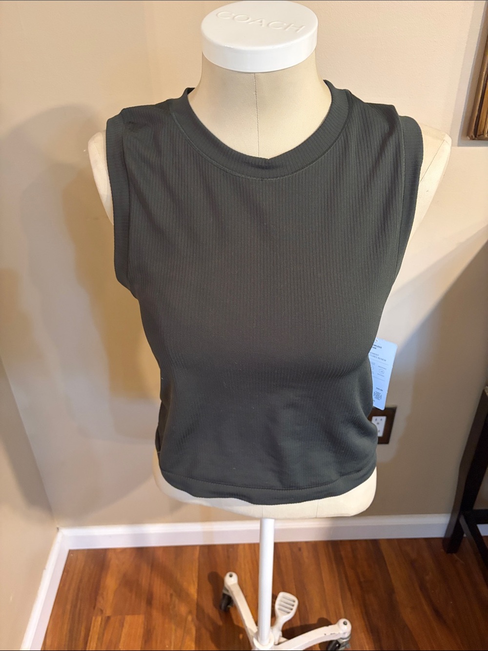 Athleta Olive renew seamless muscle tank